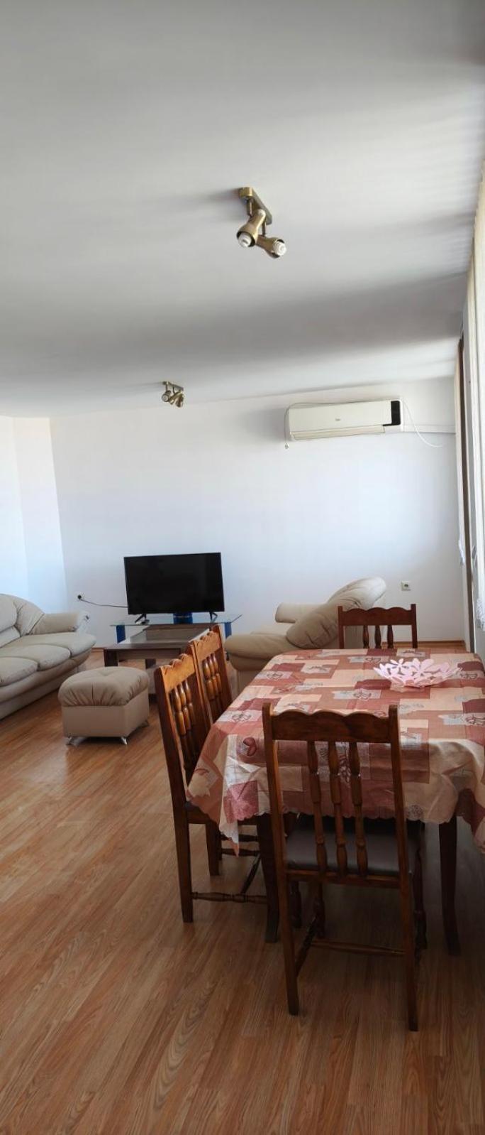 Apartment 22 Yambol