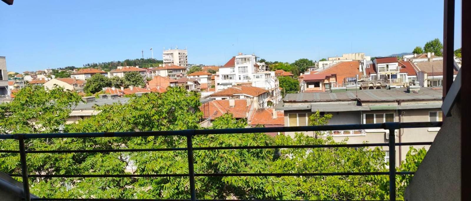 Apartment 22
